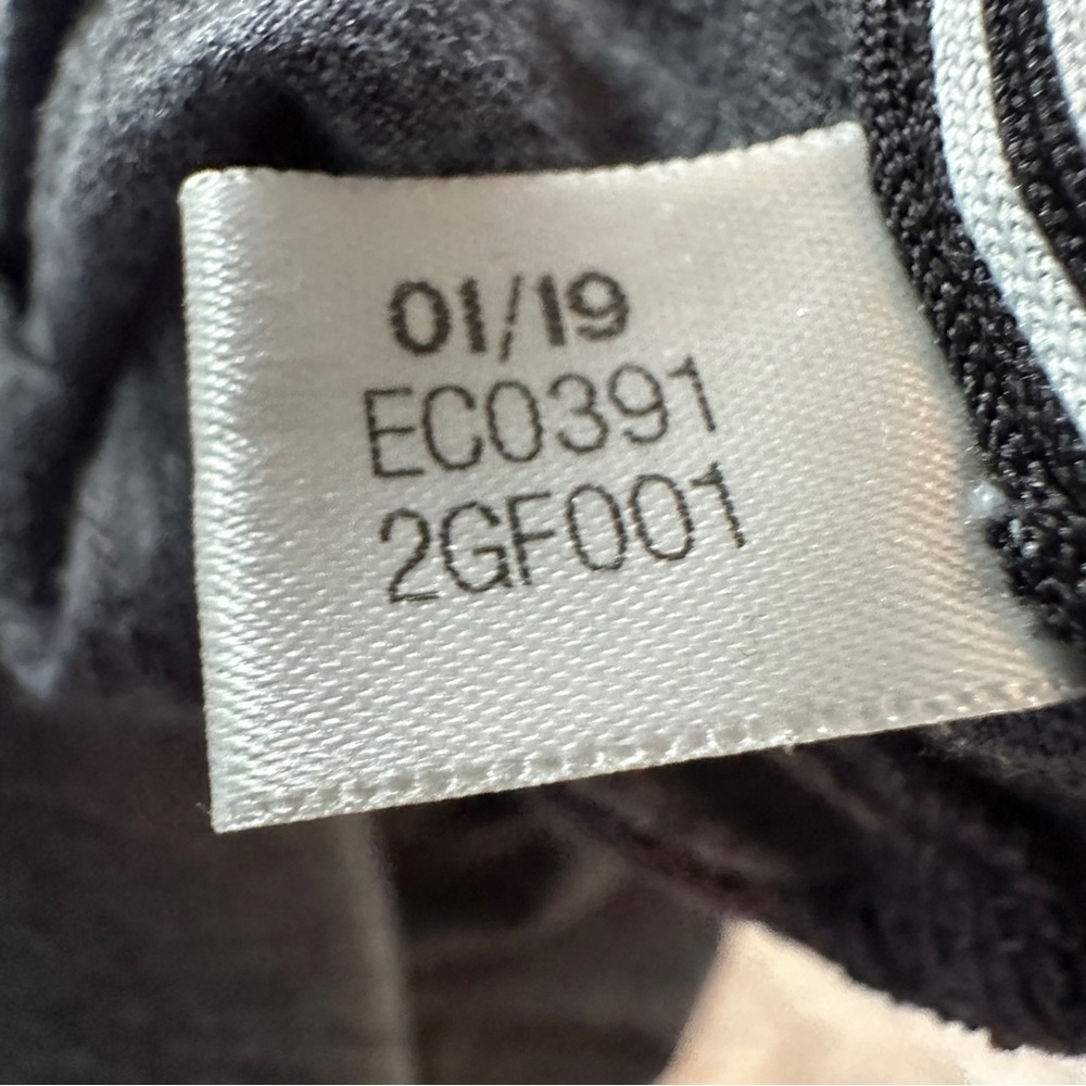 Adidas Heather Gray Climalite Tee Size Medium Minimalist Athleisure Streetwear - Picture 13 of 13